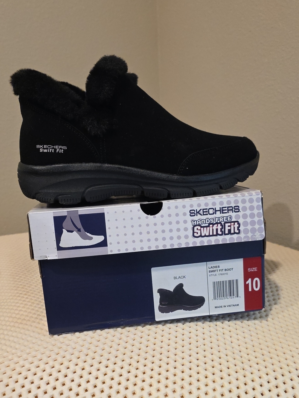 Skechers Swift Fit Black Slip-On Shoes